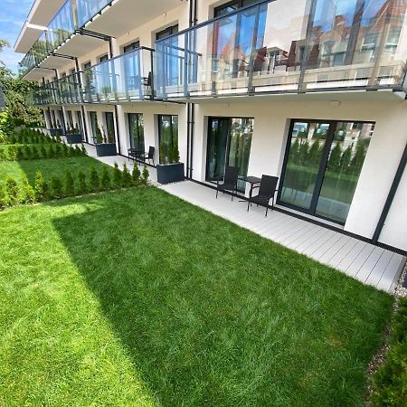 Ferienwohnung Przy Plazy - Z Prywatnym Ogrodkiem Rezydencja Niechorze Exterior foto