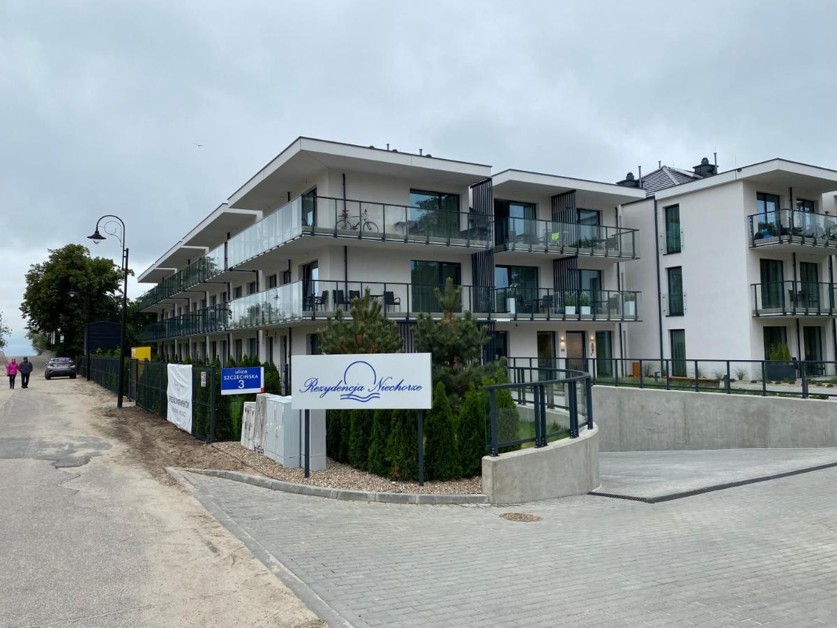 Ferienwohnung Przy Plazy - Z Prywatnym Ogrodkiem Rezydencja Niechorze Exterior foto