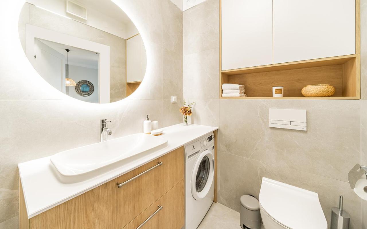 Ferienwohnung Przy Plazy - Z Prywatnym Ogrodkiem Rezydencja Niechorze Exterior foto