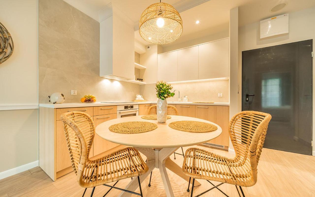 Ferienwohnung Przy Plazy - Z Prywatnym Ogrodkiem Rezydencja Niechorze Exterior foto